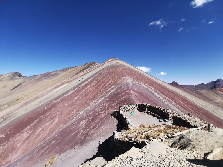 Vinicunca la montagne colorée du Pérou Zileo — free download